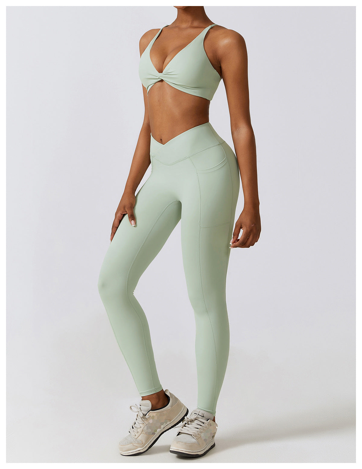 SET VERDE TOP+LEGGIGNS CON BOLSILLOS