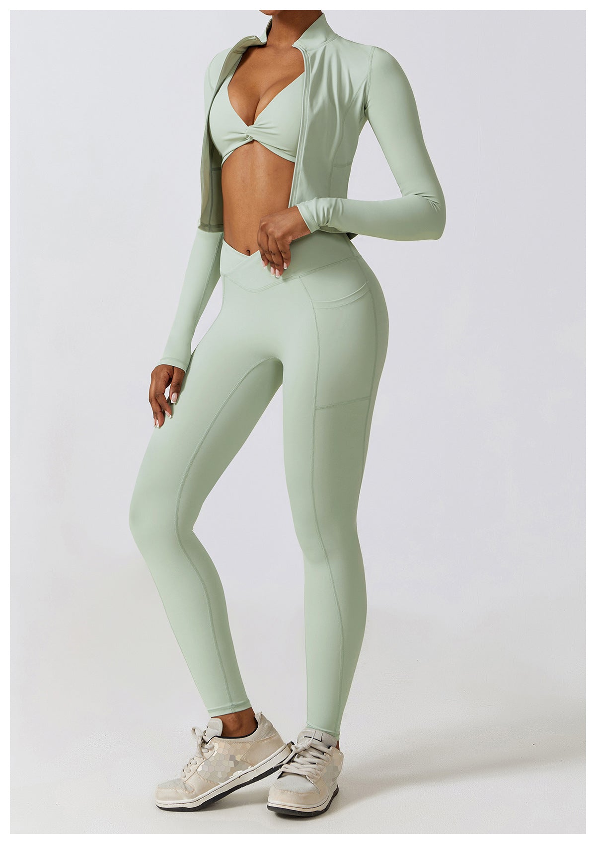 SET VERDE TOP+LEGGIGNS CON BOLSILLOS